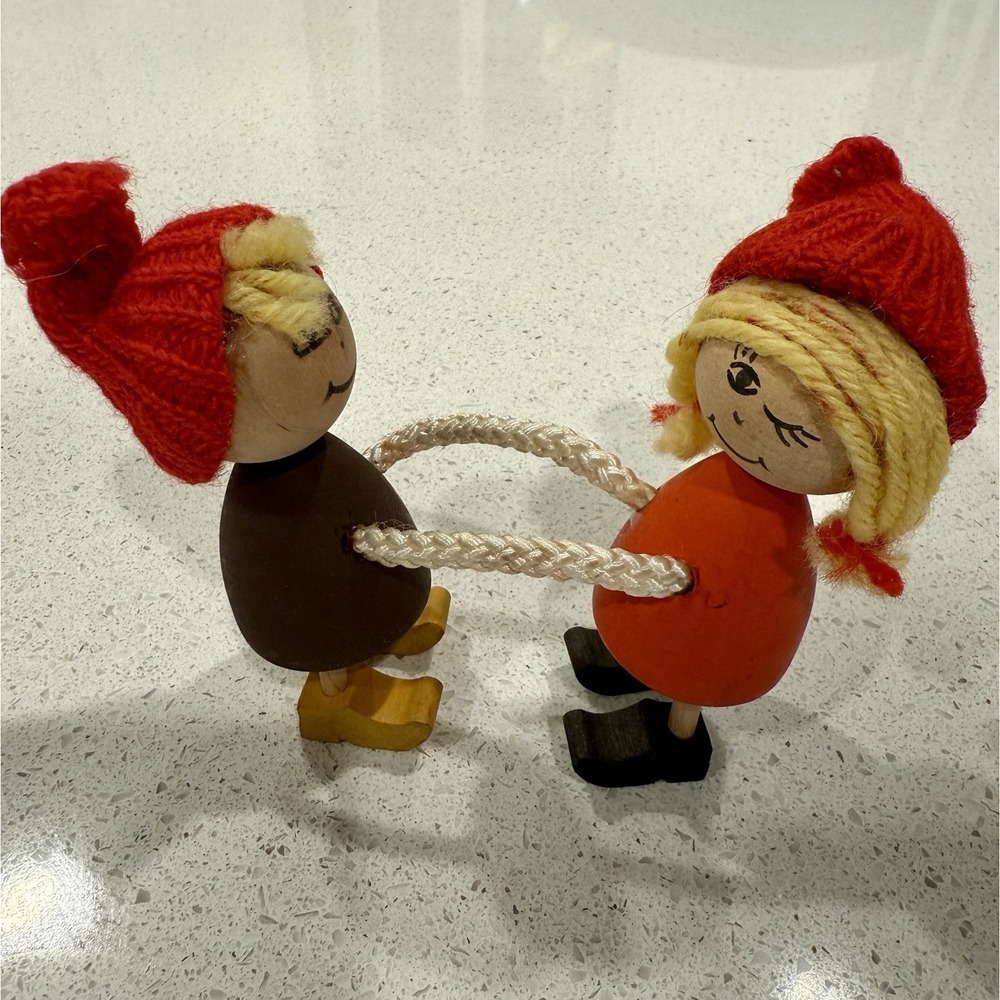 TOMTE Dancing Couple SWEDEN 4.5" CHRISTMAS Wood Figure Swedish Folk Art